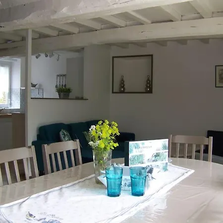 De La Pierrose 100 M2 Avec Jardin Privé Proche De Bayeux Et Des Plages Du Débarquement *