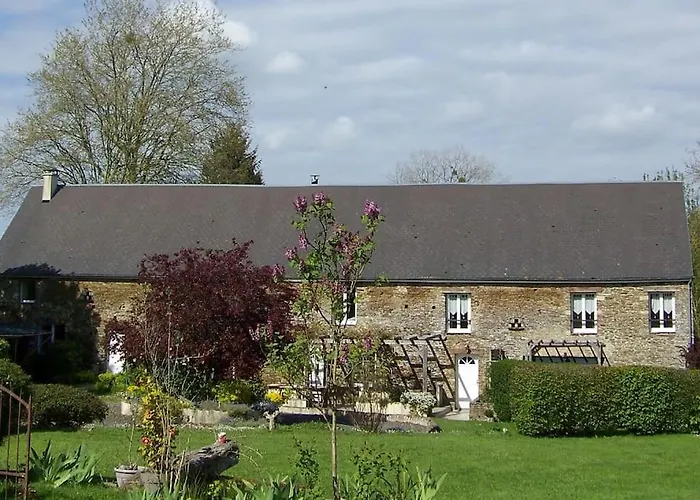 De La Pierrose 100 M2 Avec Jardin Prive Holiday home