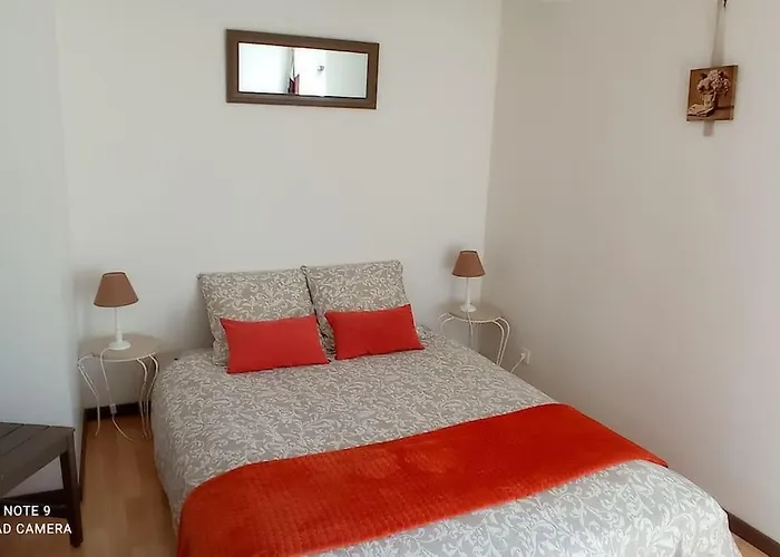 De La Pierrose 100 M2 Avec Jardin Prive Proche De Bayeux Et Des Plages Du Debarquement Дом отдыха